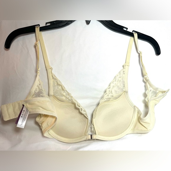 Adore Me Lily Push Up Plunge Size 34B - Picture 4 of 6